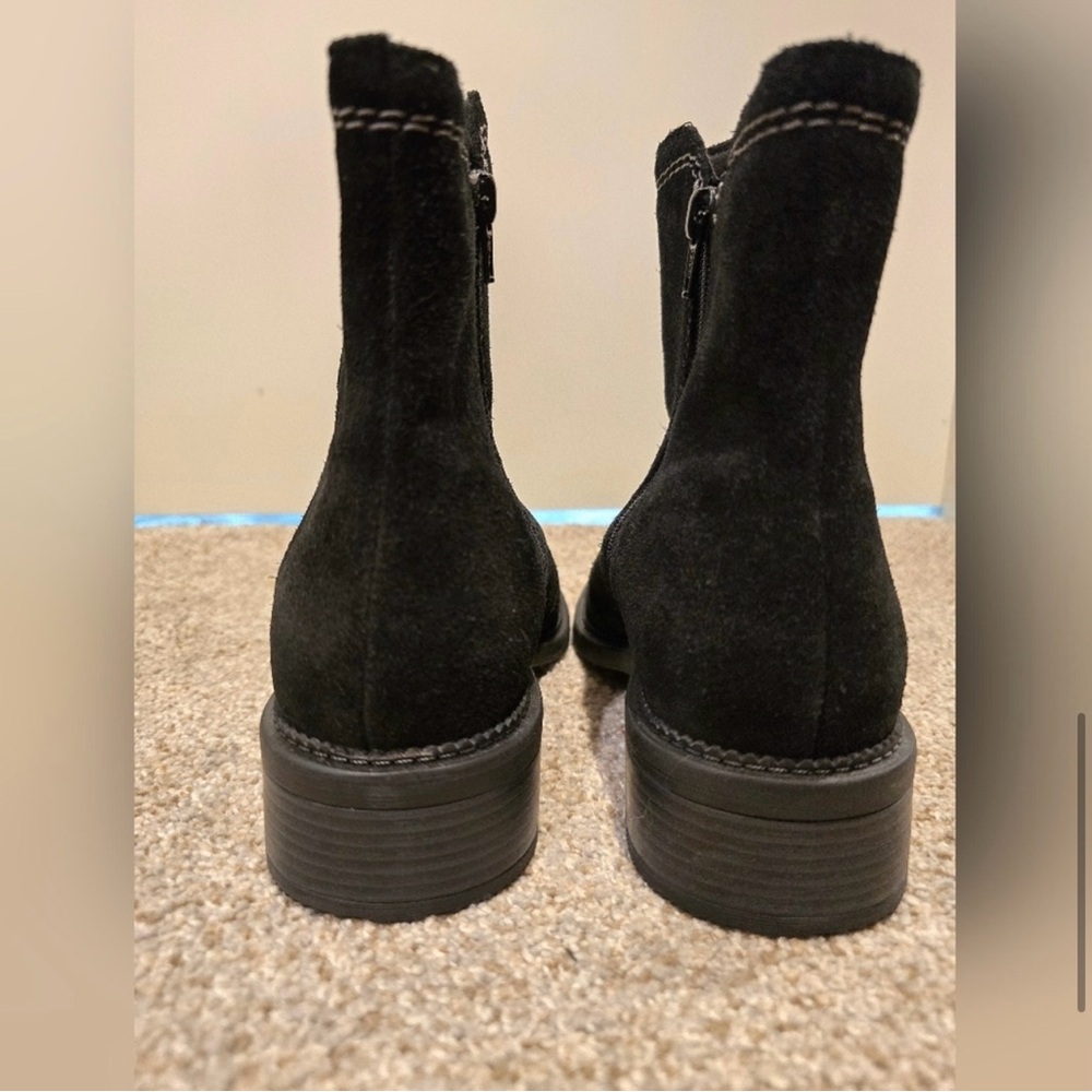 CLARKS Black Chelsea Ankle Boots 7 - Picture 7 of 11